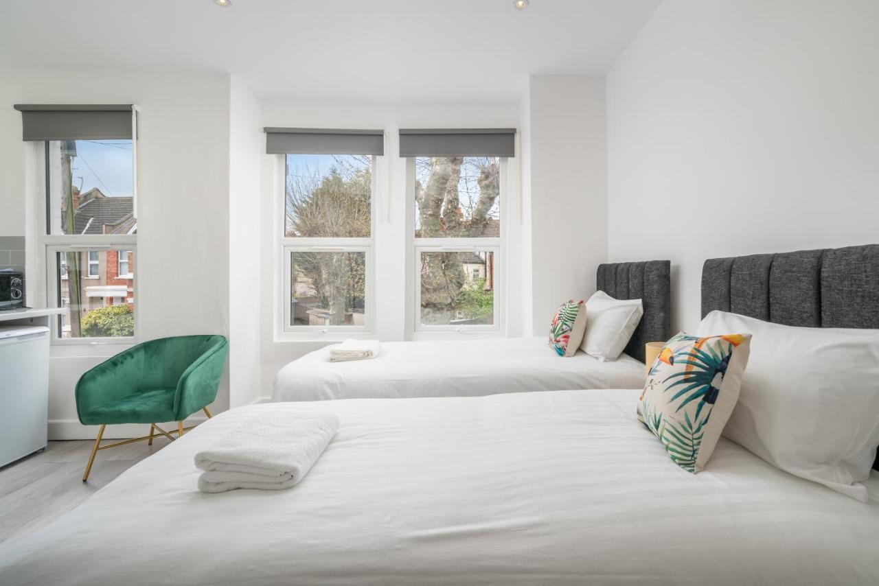 London Selwyn Road Studios ภายนอก รูปภาพ
