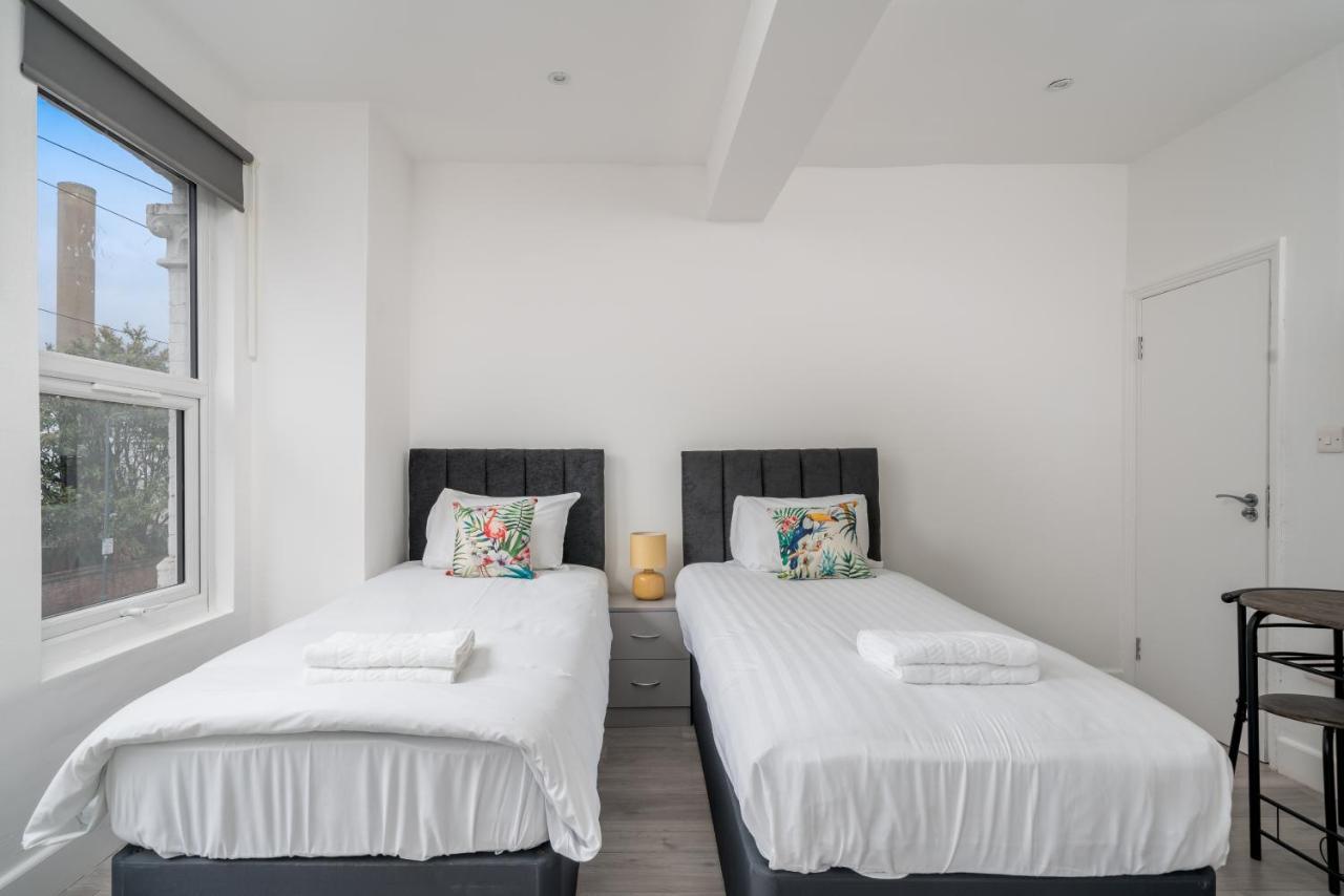 London Selwyn Road Studios ภายนอก รูปภาพ